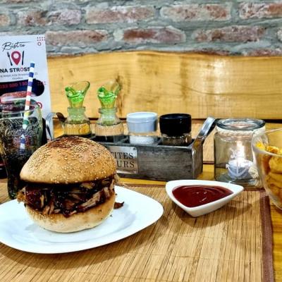 Super Hrana Na Strosu